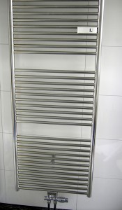 60 x 113 cm Badheizkörper INOX Edelstahl Option Mittelanschluss